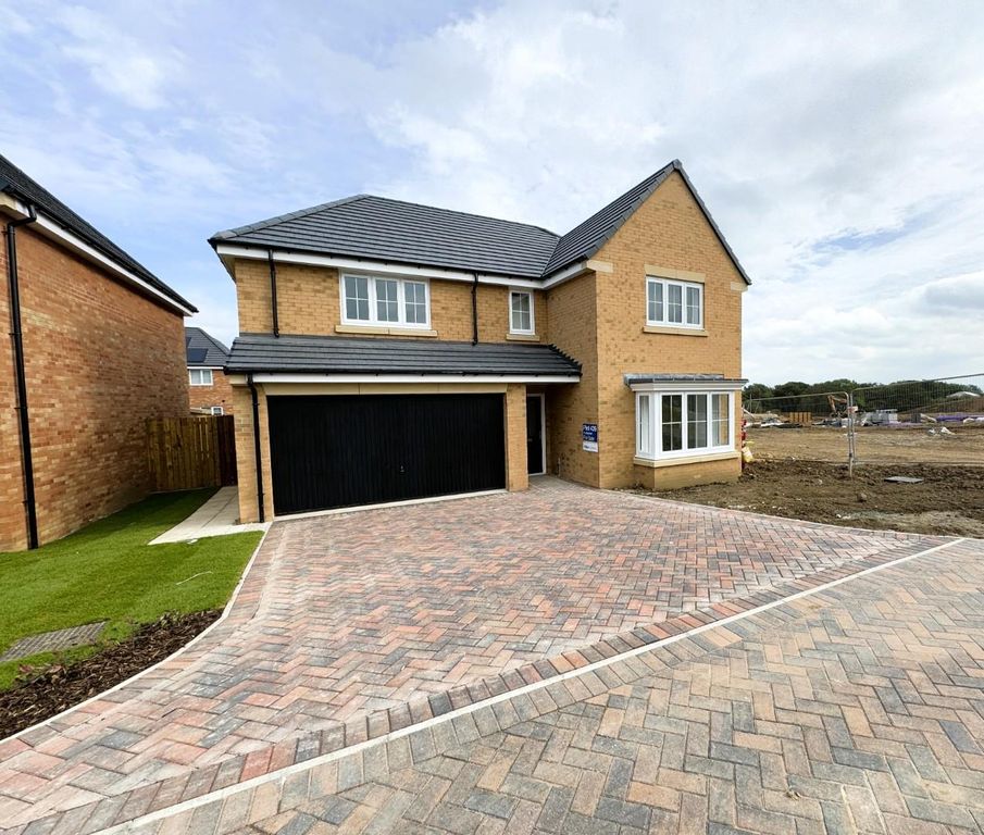 Property photo 1 of 25 Front