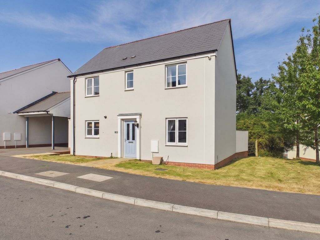 Property photo 1 of 16 Ewemove South Molton - 28 Oaktree Road