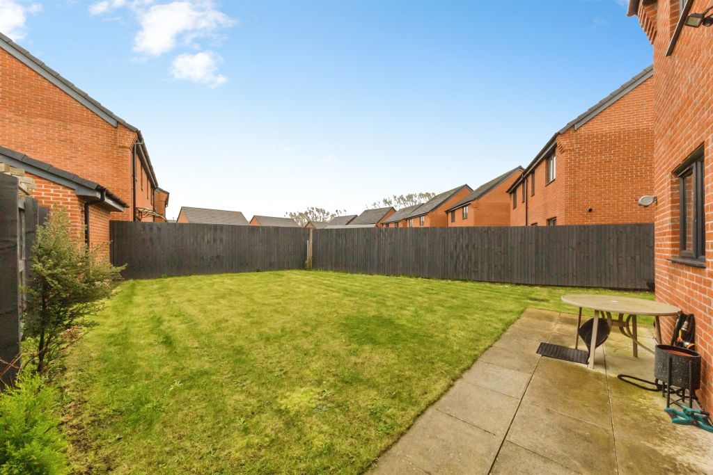 Property photo 2 of 17