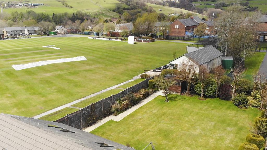 Property photo 2 of 38 Rear Garden &amp; Setting