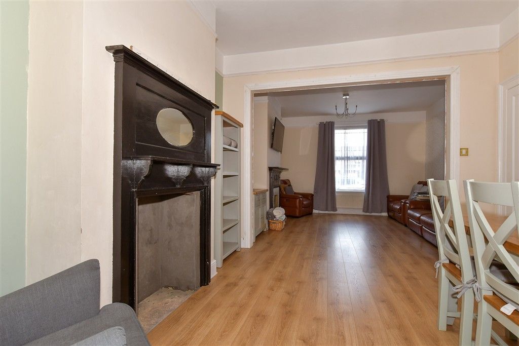 Property photo 3 of 13 Dining Area