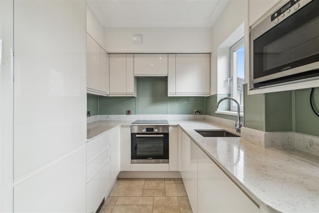 Property photo 3 of 9 Homecross House For Sale