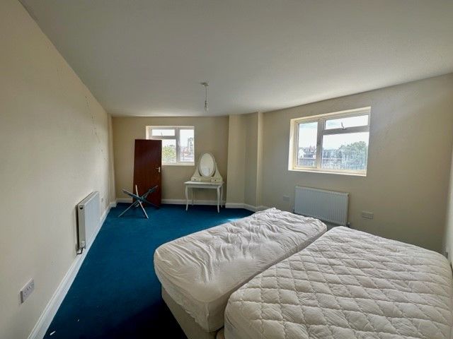 Property photo 3 of 4