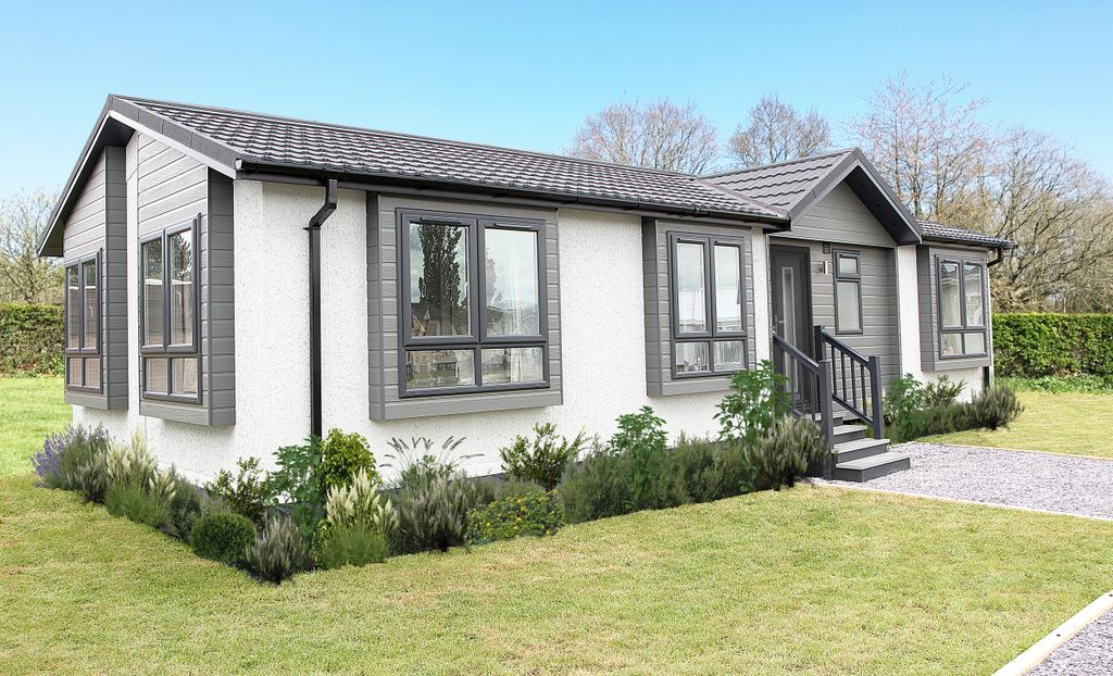 Property photo 1 of 40 Example 