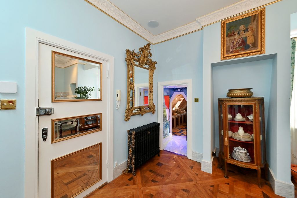 Property photo 3 of 13 Picture 3