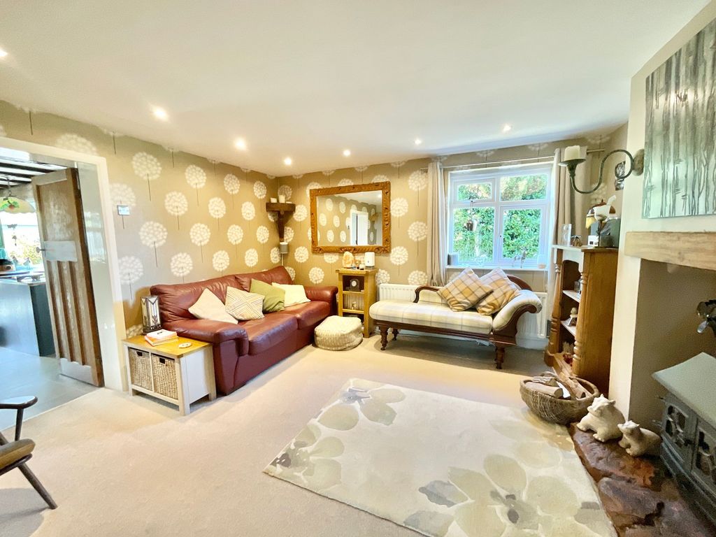 Property photo 3 of 51