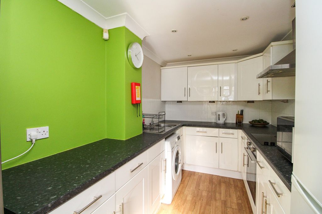 Property photo 2 of 13 Kitchen