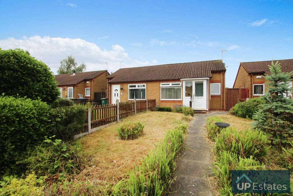 Property photo 1 of 10 Front