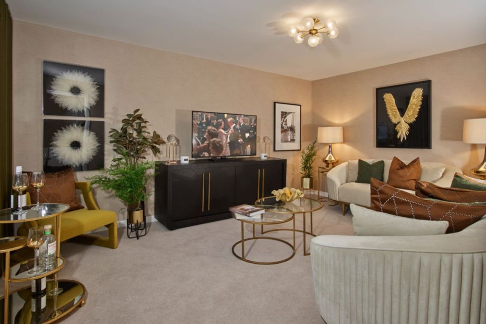 Property photo 2 of 10 Crown Meadows The Buckingham