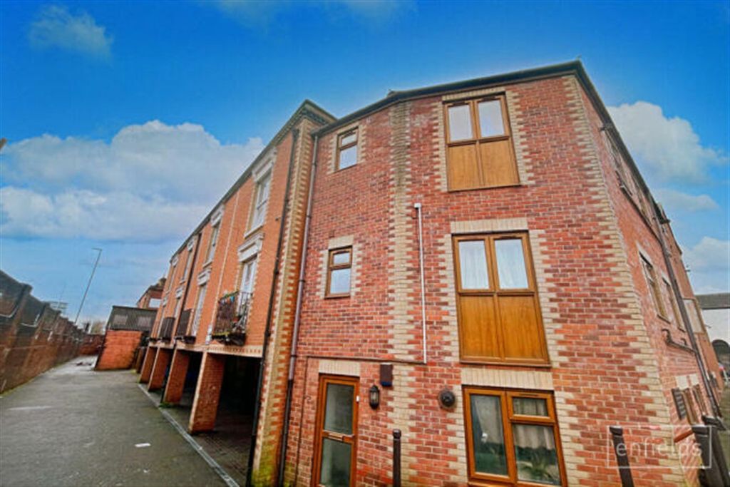 Property photo 1 of 9 (Main)