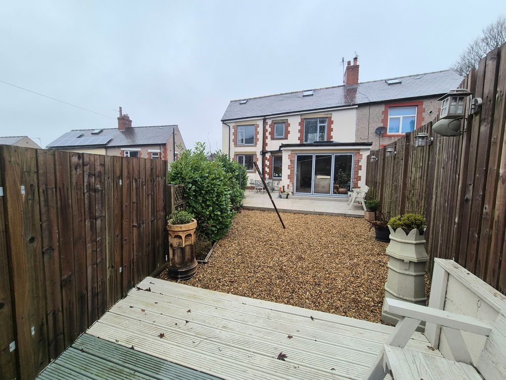 Property photo 2 of 16 Image