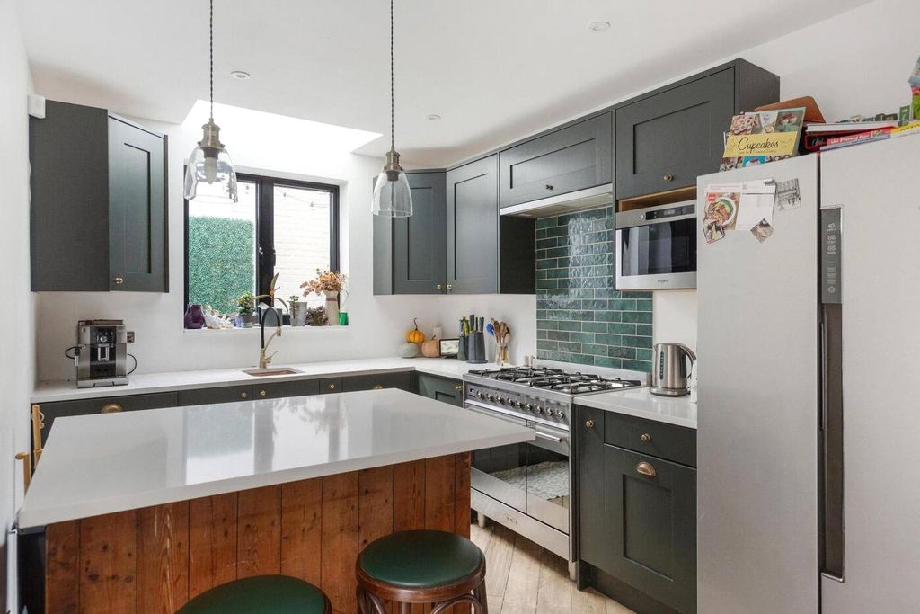 Property photo 1 of 15 Kitchen
