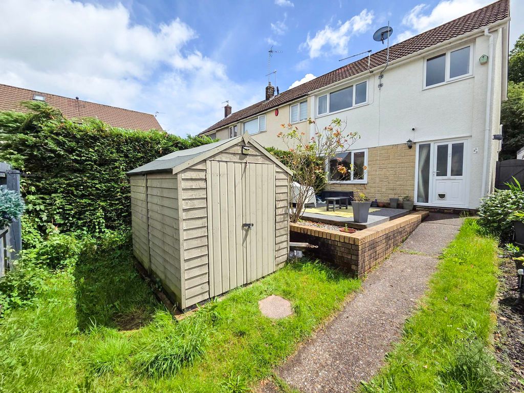 Property photo 1 of 31 Photo 11