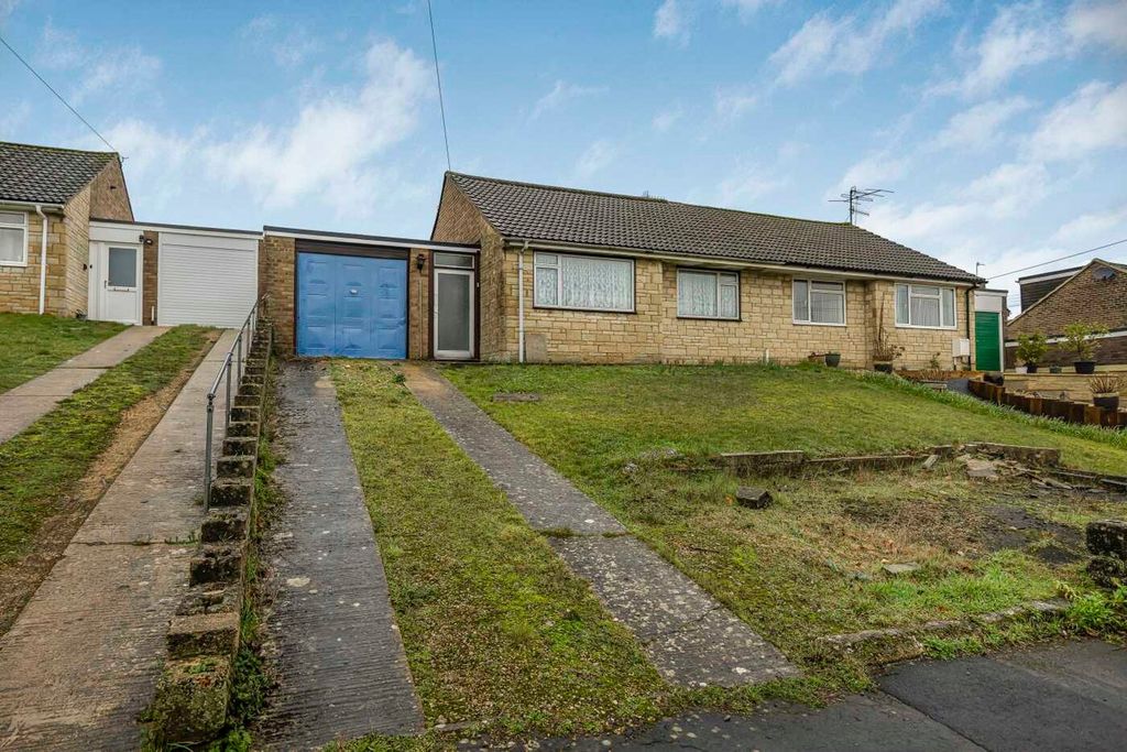 Property photo 1 of 21