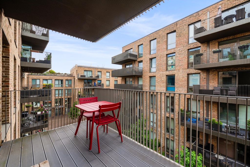 Property photo 2 of 15