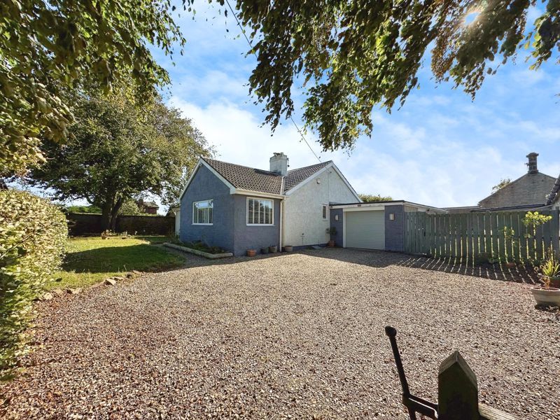 Property photo 1 of 13 Photo 8