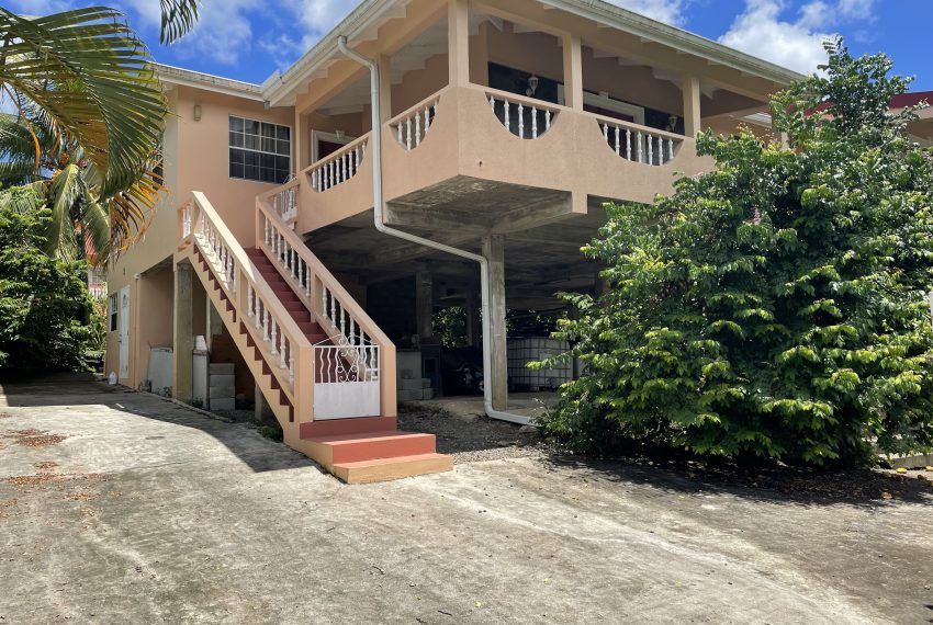 Property photo 2 of 10