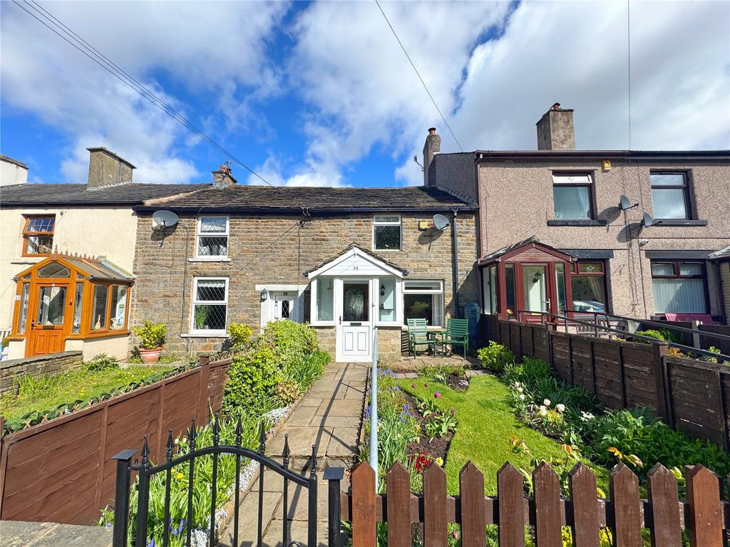 Property photo 1 of 39 Front External