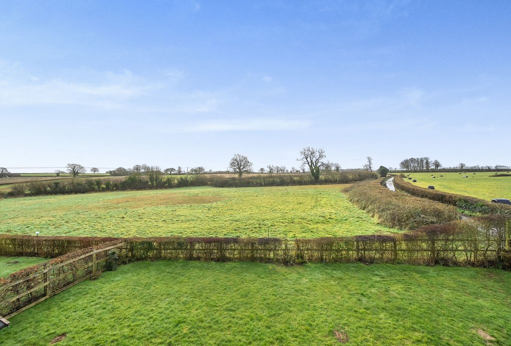 Property photo 2 of 20 1237802 (9).Jpg