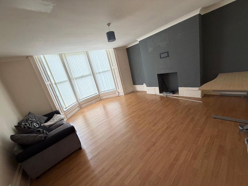 Property photo 3 of 9 Picture No. 08