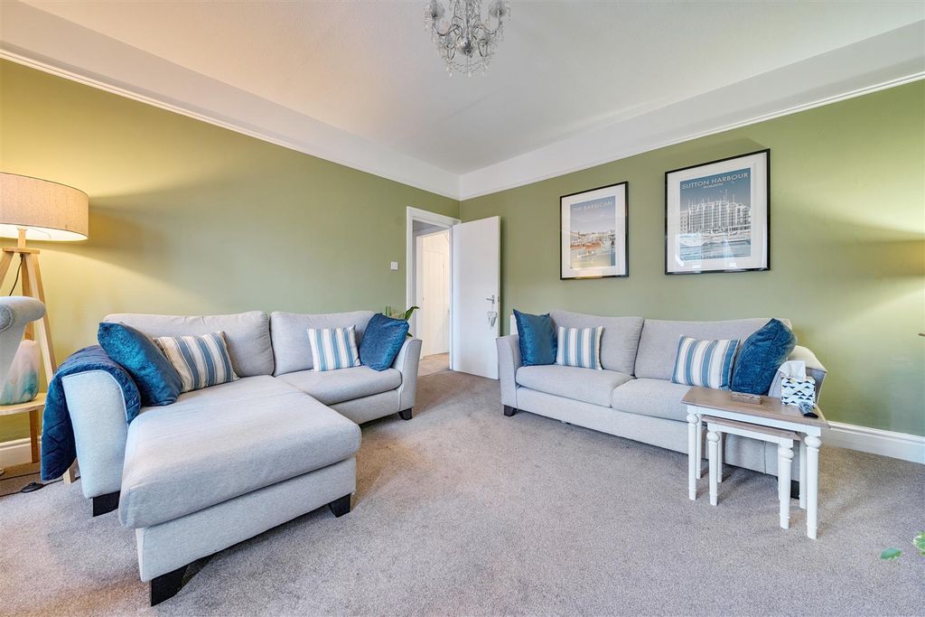 Property photo 3 of 17 1408008-2-698613653Faf4.Jpg