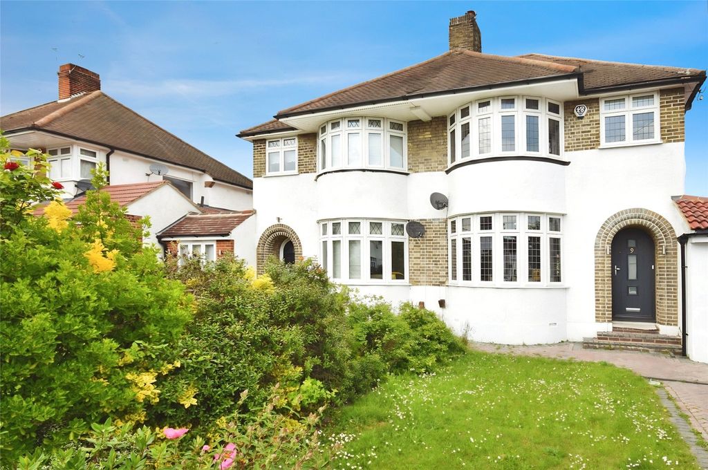 Property photo 1 of 10 External