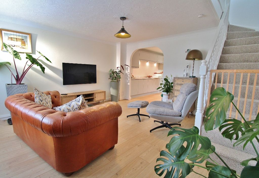 Property photo 2 of 26