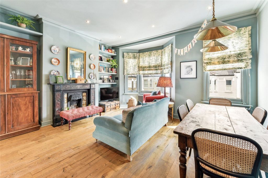 Property photo 1 of 11 Reception Room
