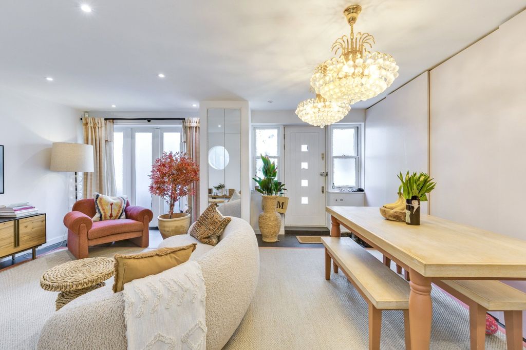 Property photo 3 of 13 Picture No. 12