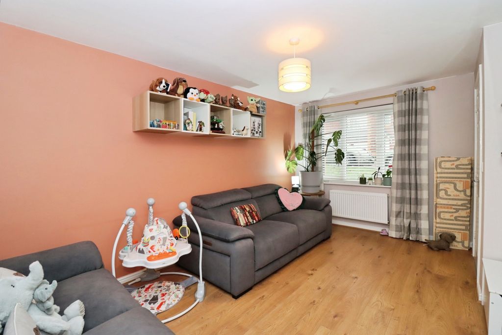 Property photo 2 of 18 Pbox-Img.Jpg