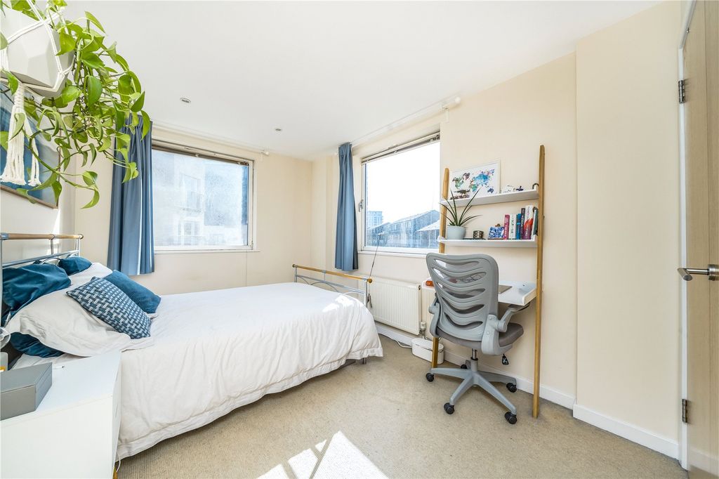 Property photo 3 of 5 Bedroom Two