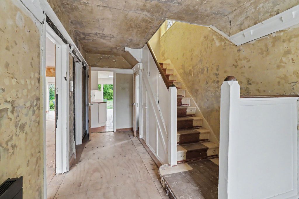 Additional image 8 of 4 bed detached house for saleEmber Farm Way, East Molesey KT8