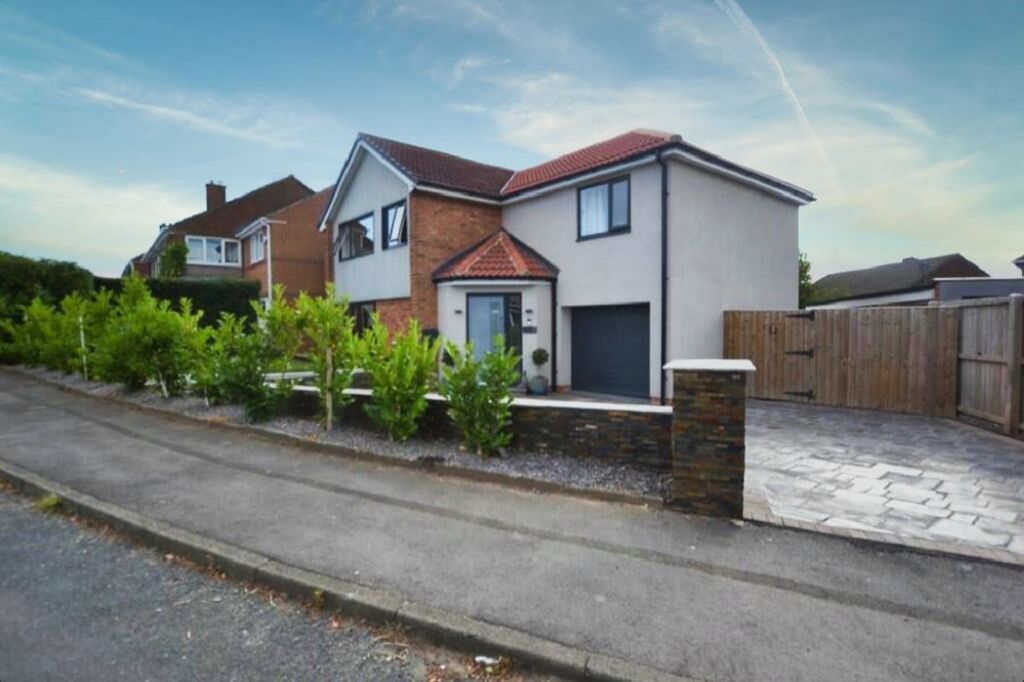 Property photo 1 of 28