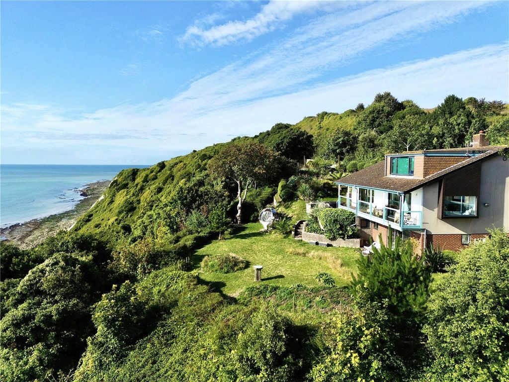 Property photo 1 of 30 Pinnacle Point