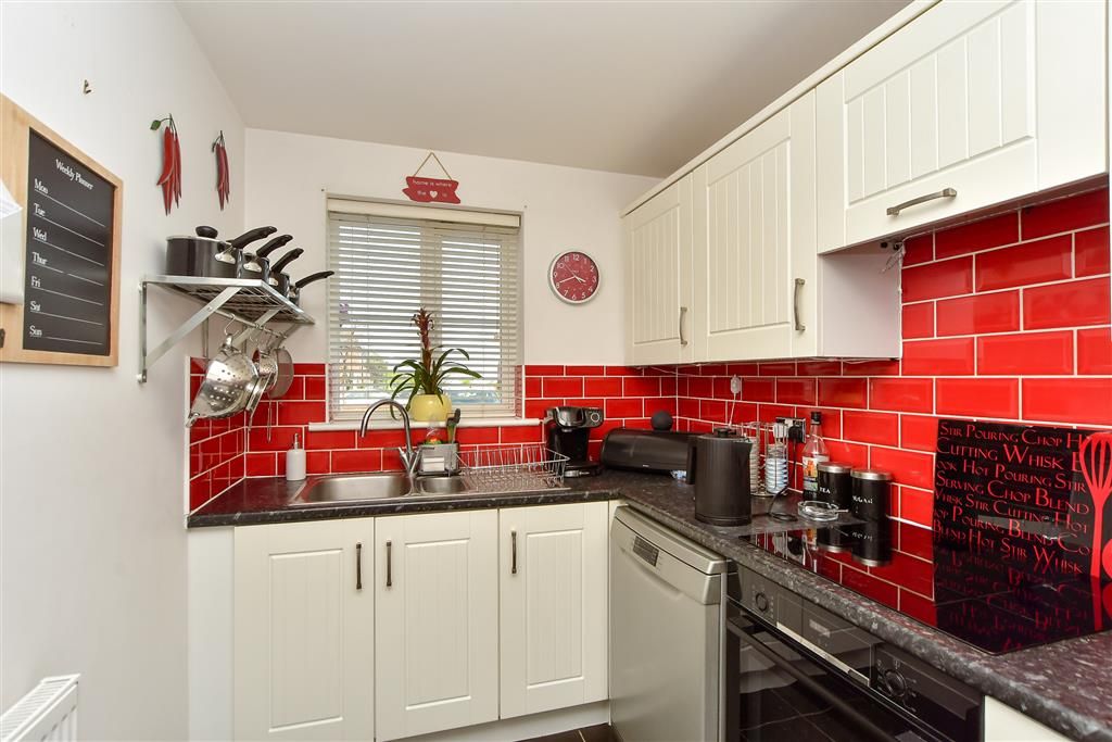 Property photo 1 of 4 Kitchen