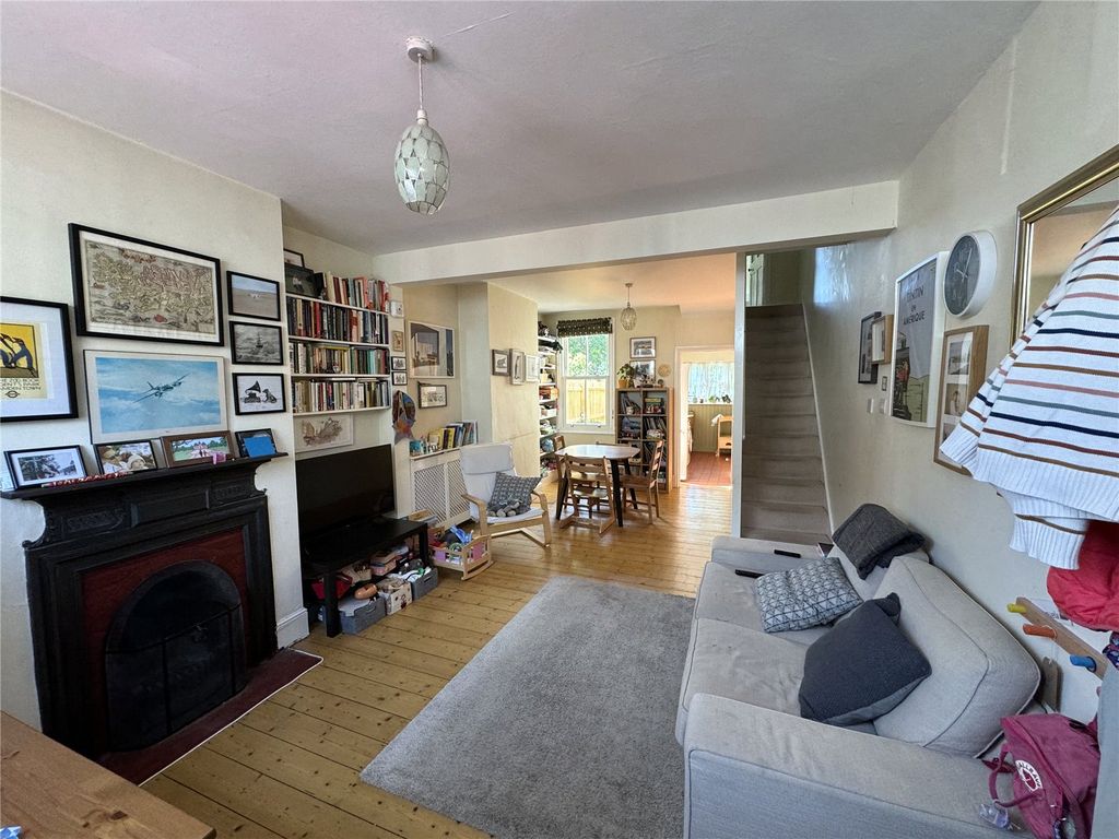 Property photo 2 of 8 Picture No. 05