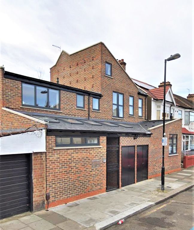 Property photo 2 of 16