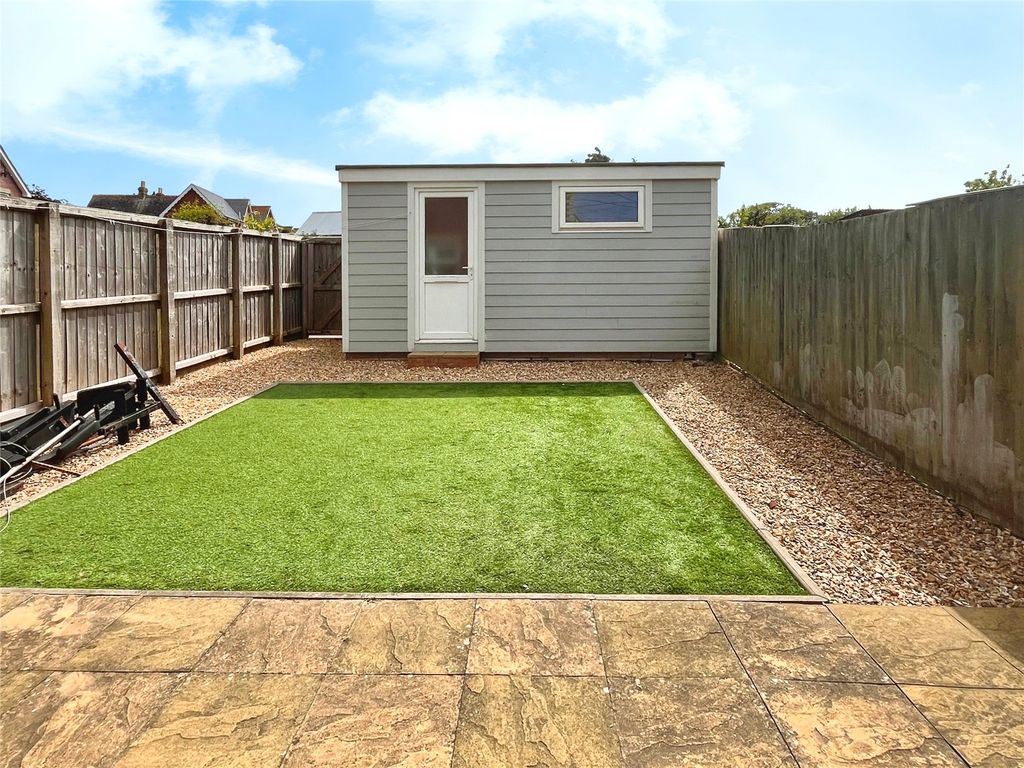 Property photo 3 of 11 Garden