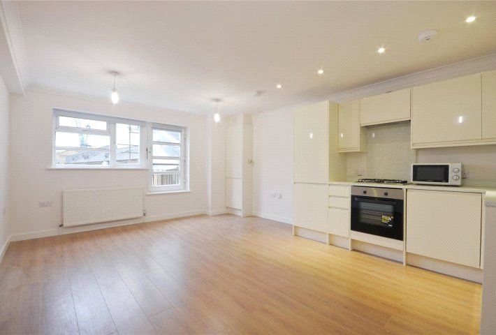 Property photo 2 of 7 Reception/Kitchen