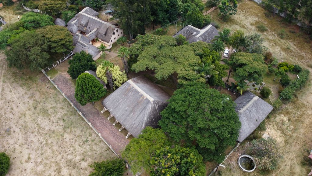 Property photo 2 of 20