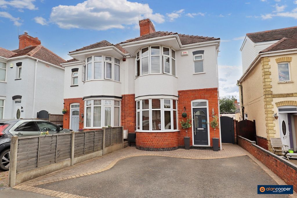 Property photo 1 of 30 4330432