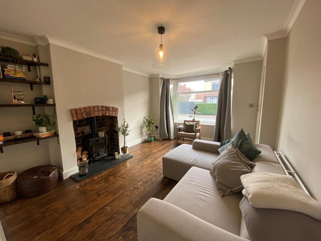 Property photo 1 of 19 Lounge