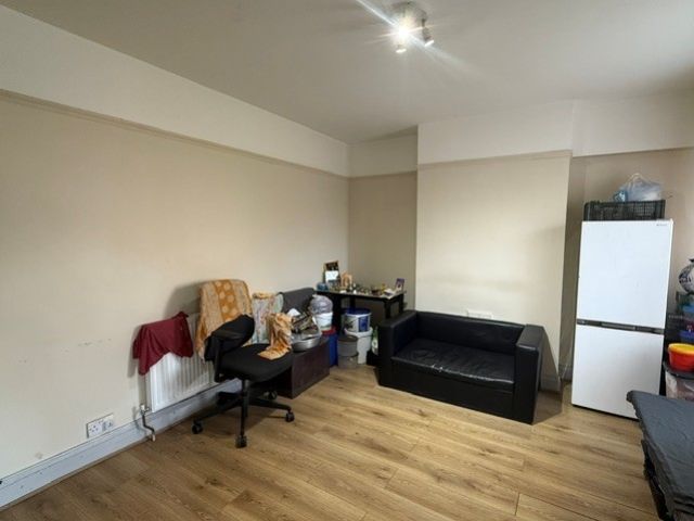 Property photo 2 of 10 Reception2