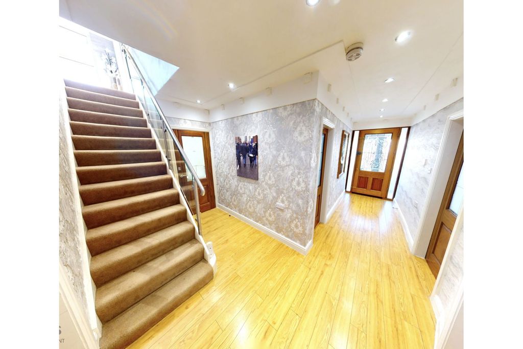 Property photo 2 of 39 Hallway