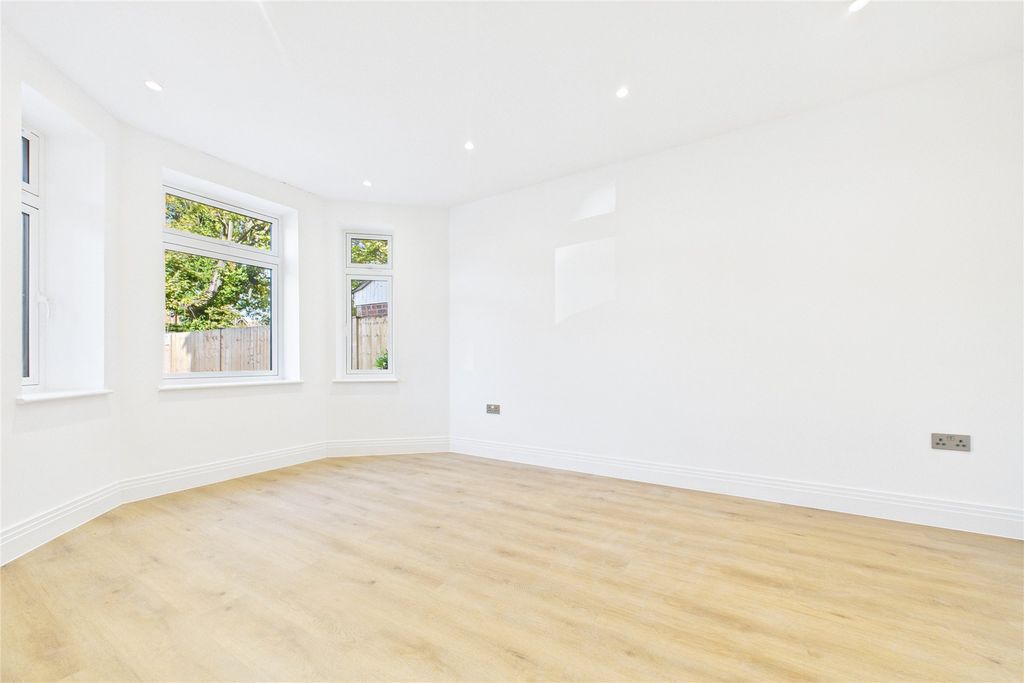 Property photo 3 of 18 Picture No. 73