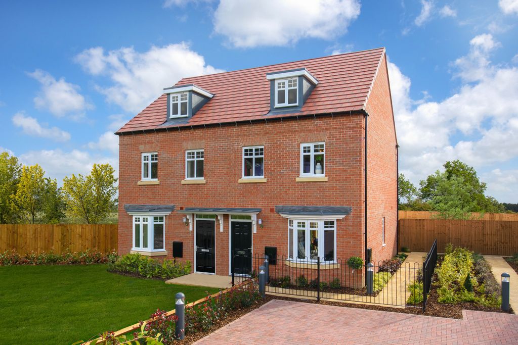 Property photo 1 of 10 Kennett Woodland Heath Dwh