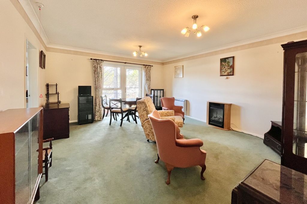 Property photo 3 of 9 Picture No. 17