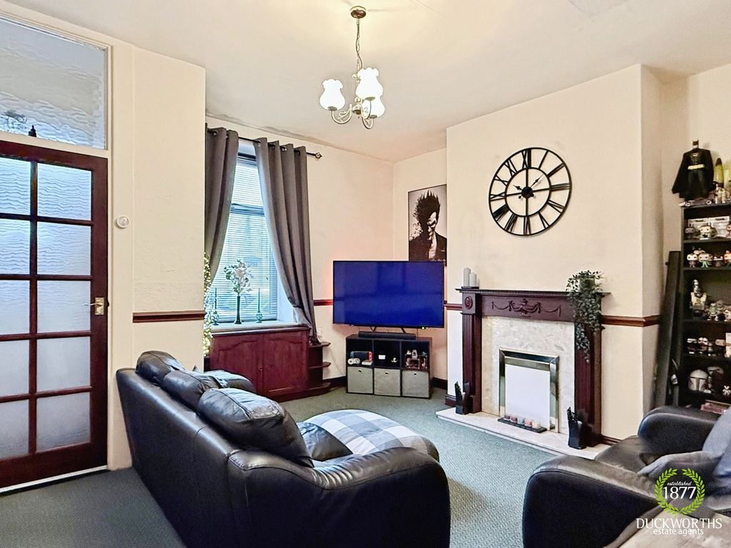 Property photo 2 of 9