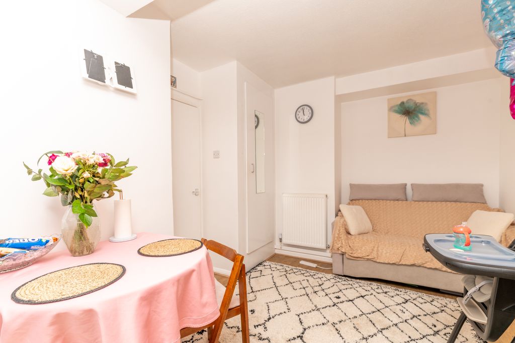 Property photo 3 of 15 3