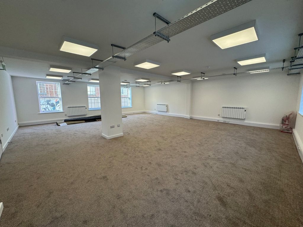 Property photo 3 of 11 Picture No. 05